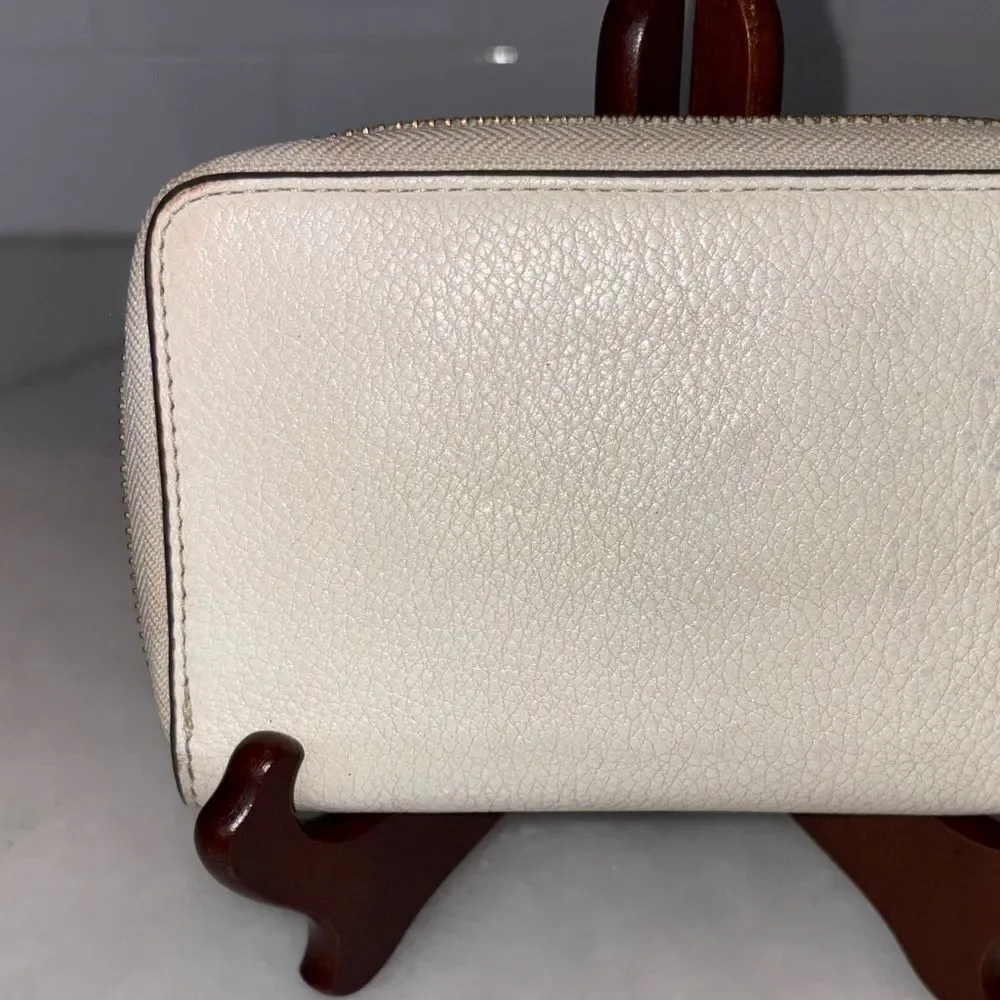 Tory Burch Wallet Leather Full Zip Logo Pebbled Embossed Continental Wallet
